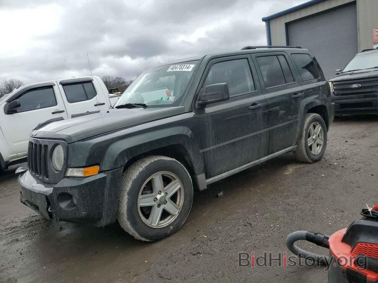 Фотография 1J4NF1GB0AD671531 - JEEP PATRIOT 2010