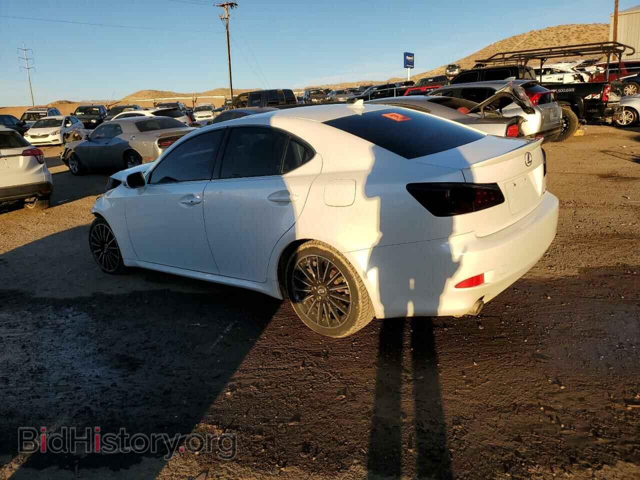 2011 LEXUS IS - VIN: JTHCF5C25B5052606 - Photo 2