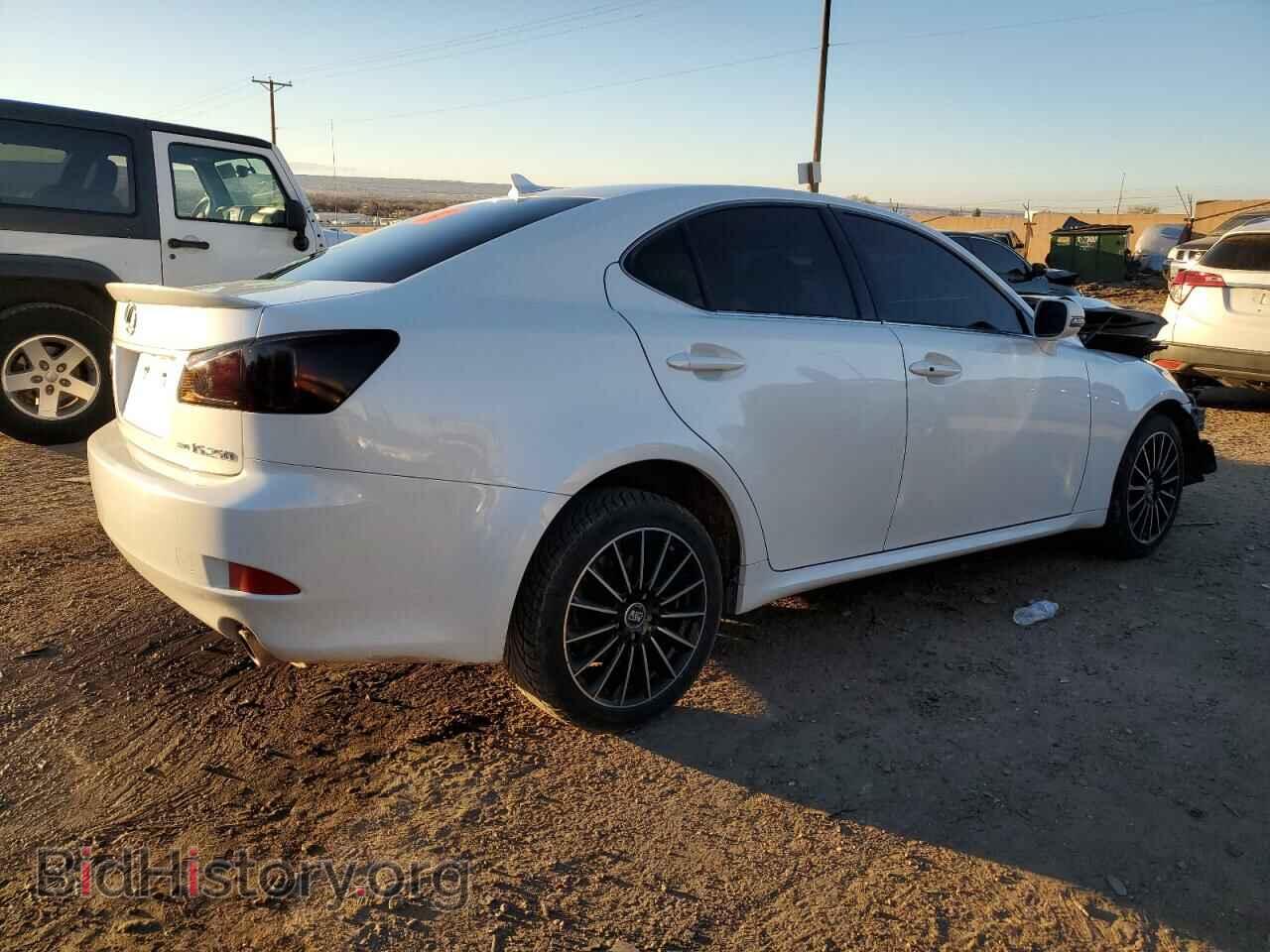 2011 LEXUS IS - VIN: JTHCF5C25B5052606 - Photo 3