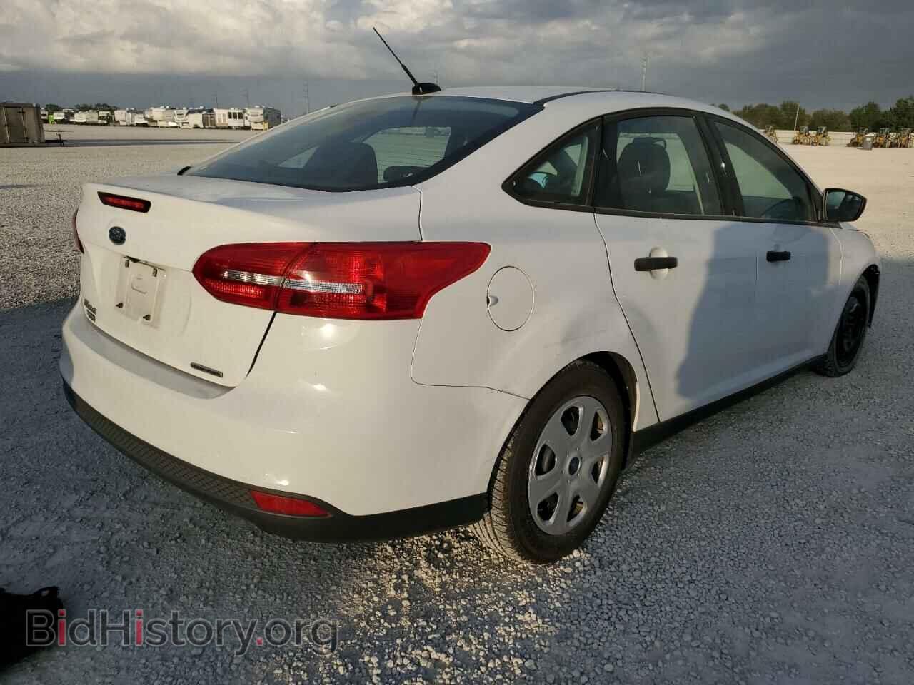 2016 FORD FOCUS - VIN: 1FADP3E28GL356591 - Фото 3