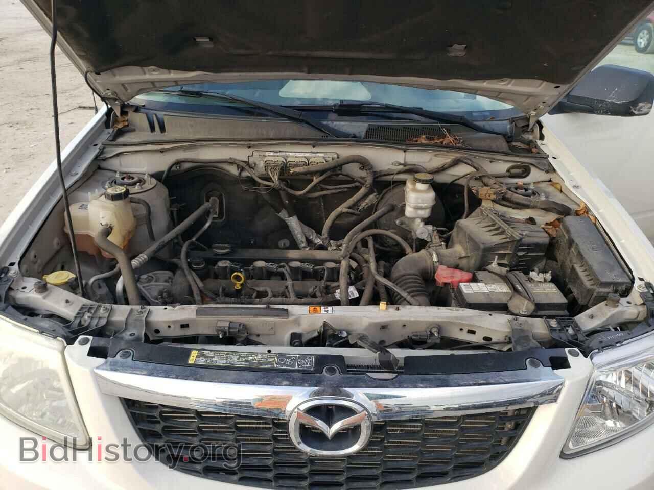 2011 MAZDA TRIBUTE - VIN: 4F2CY0C70BKM03658 - Фото 12