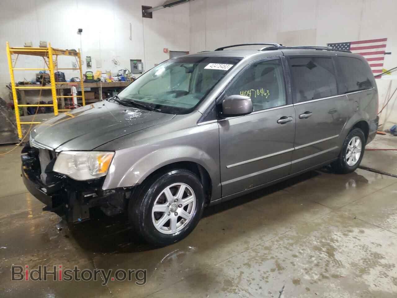 Photo 2A4RR8D12AR393998 - CHRYSLER MINIVAN 2010