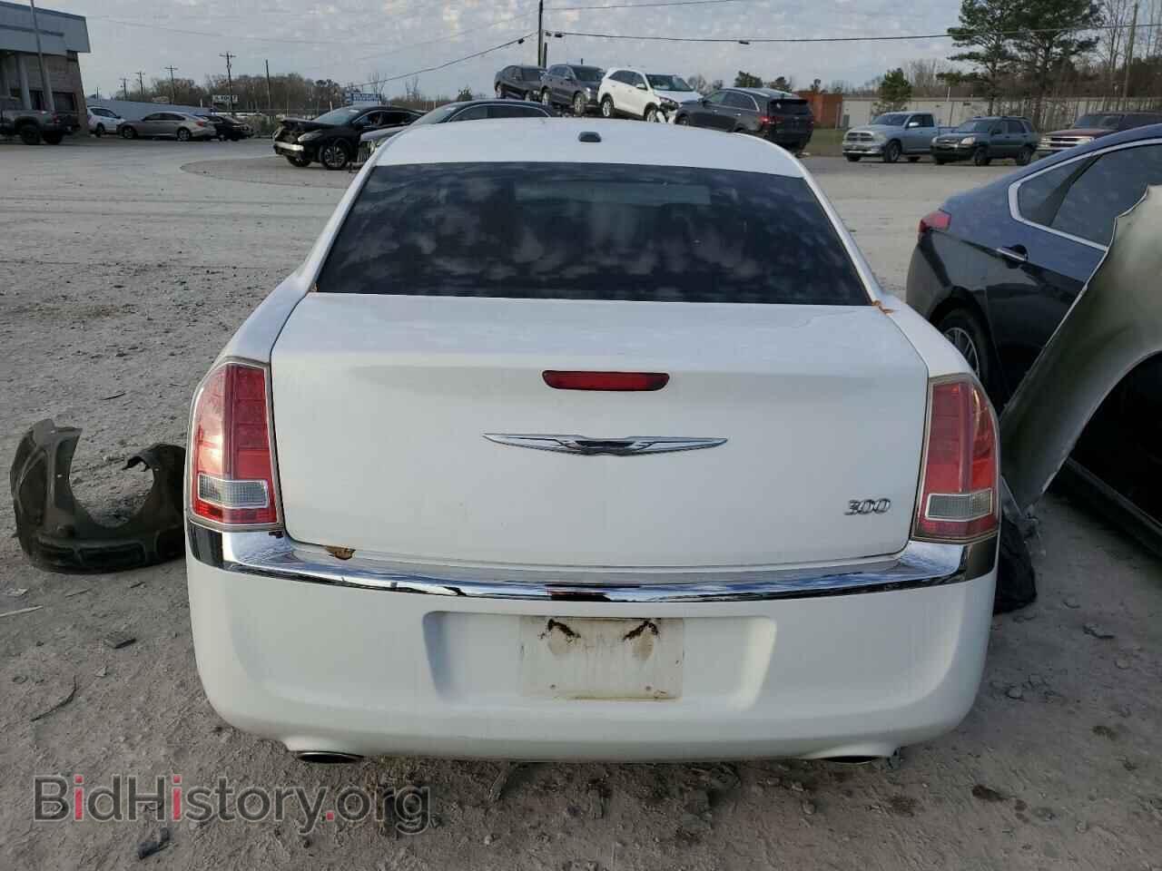 2013 CHRYSLER 300 - VIN: 2C3CCAAG3DH600281 - Фото 6