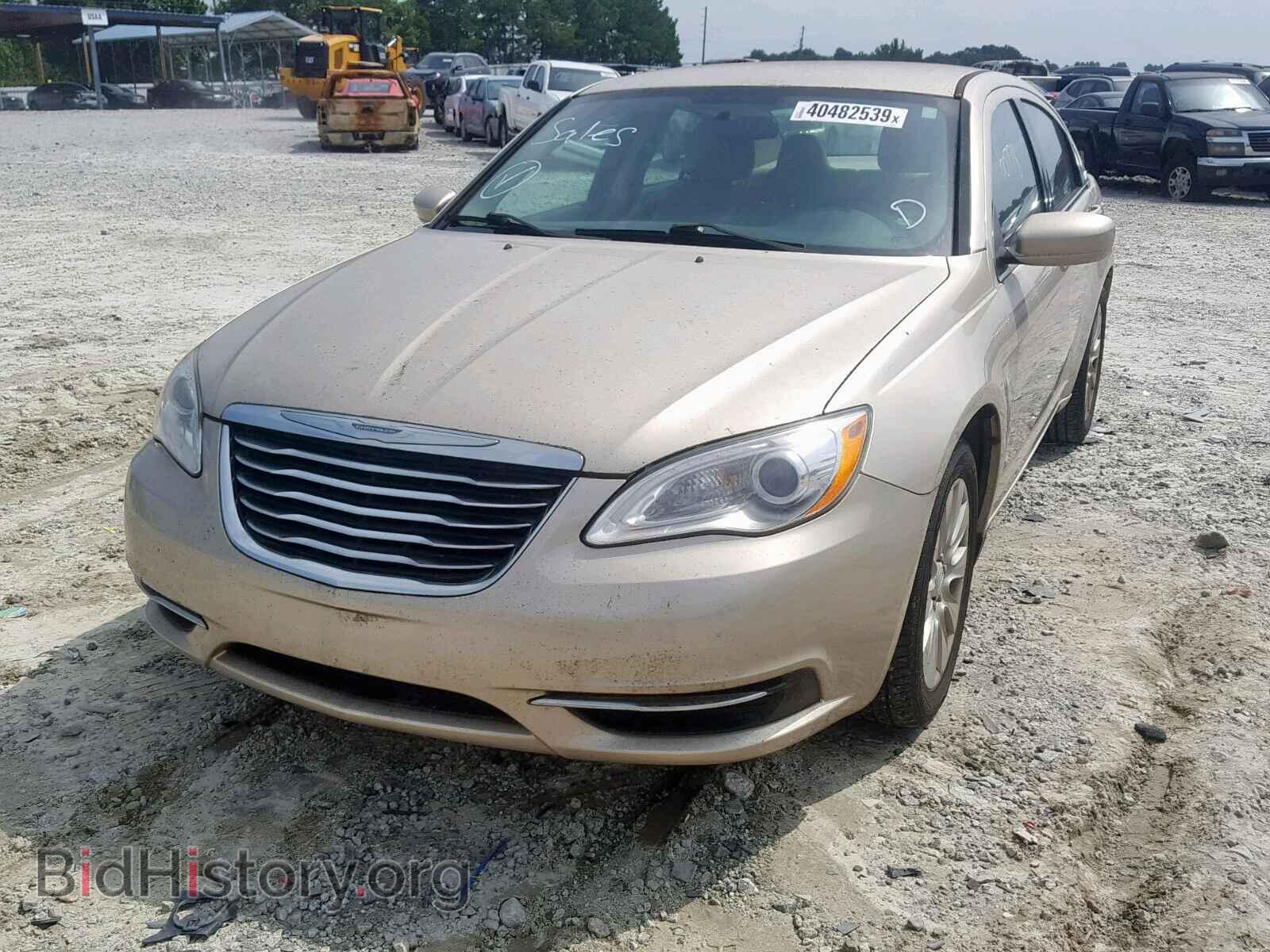 2014 CHRYSLER 200 - VIN: 1C3CCBAB5EN206235 - Фото 2