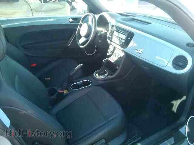 2012 VOLKSWAGEN BEETLE - VIN: 3VWJP7ATXCM628762 - Фото 5