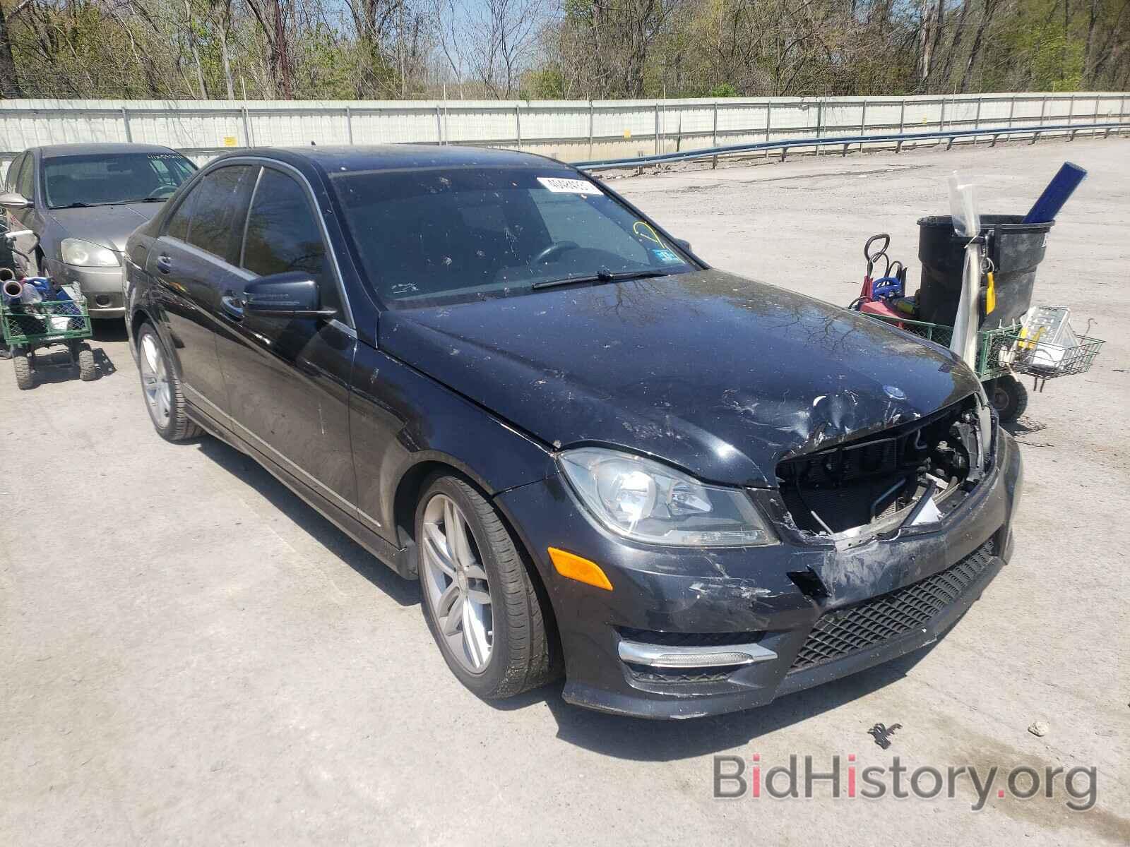 Photo WDDGF8BB8CR201595 - MERCEDES-BENZ C CLASS 2012