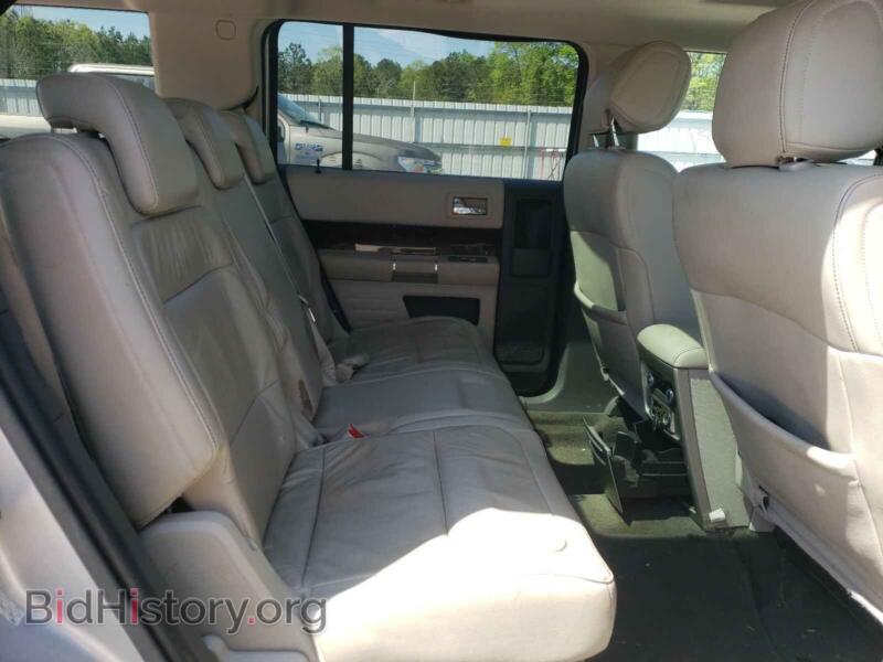 2011 Ford FLEX (VIN 2FMGK5CC2BBD01247) — photo 6 of 10