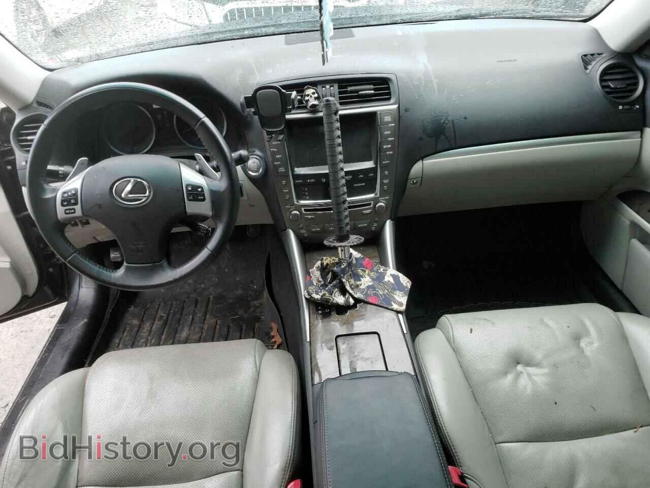 2011 LEXUS IS - VIN: JTHBF5C27B5146305 - Photo 8