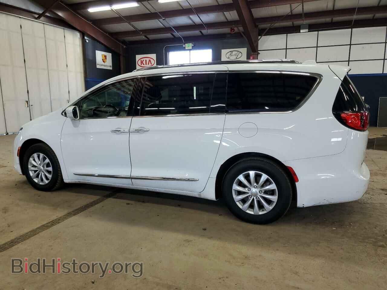 2019 CHRYSLER PACIFICA - VIN: 2C4RC1BG9KR531494 - Photo 2