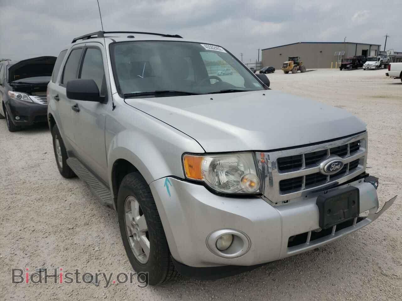 Photo 1FMCU0D7XAKD39746 - FORD ESCAPE 2010