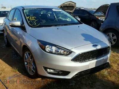2015 Ford FOCUS, silver — VIN 1FADP3F20FL356761, Copart