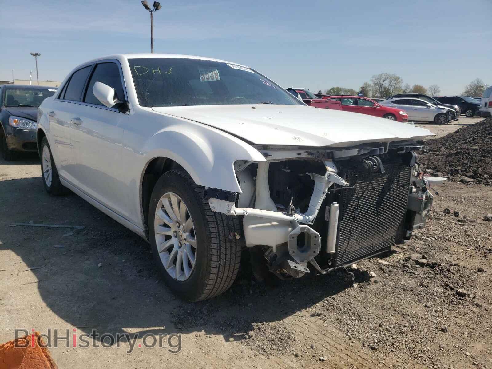 Фотография 2C3CCAAG2EH171331 - CHRYSLER 300 2014