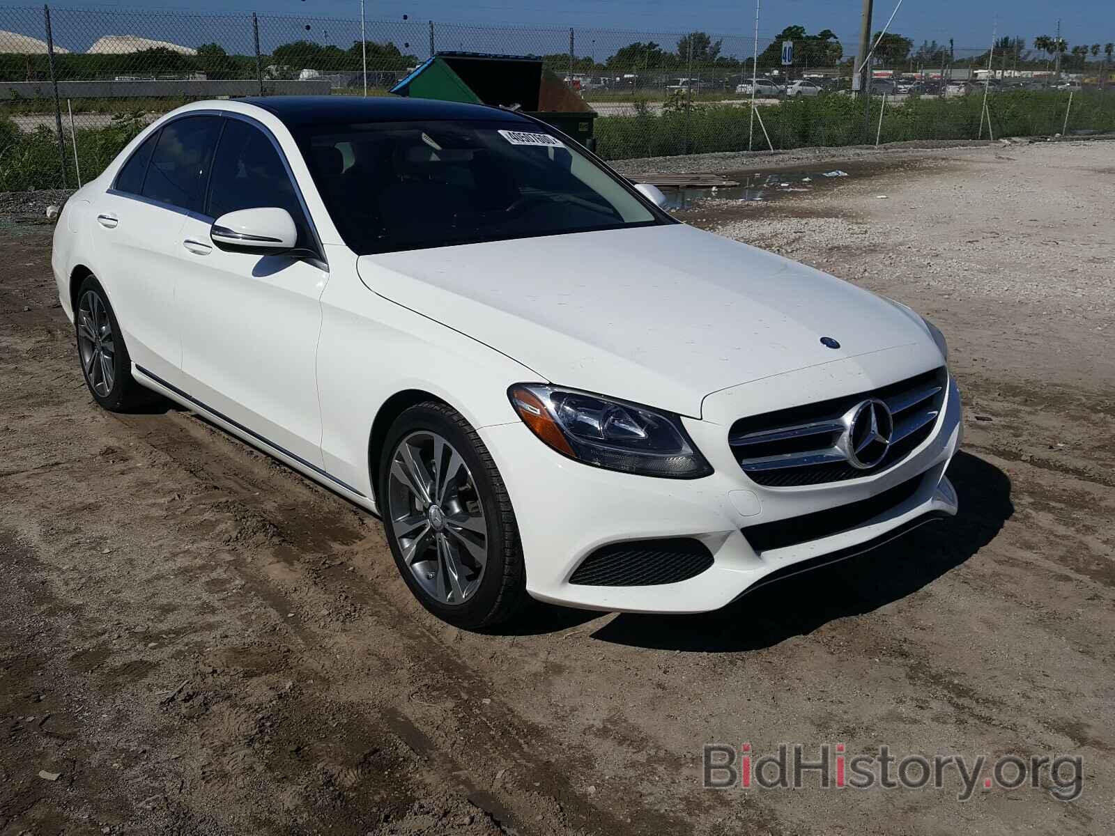 Photo WDDWF4JB3GR133377 - MERCEDES-BENZ C CLASS 2016