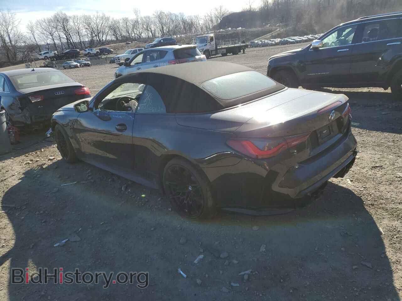 2022 BMW M4 - VIN: WBS33BA03NCJ64209 - Фото 2
