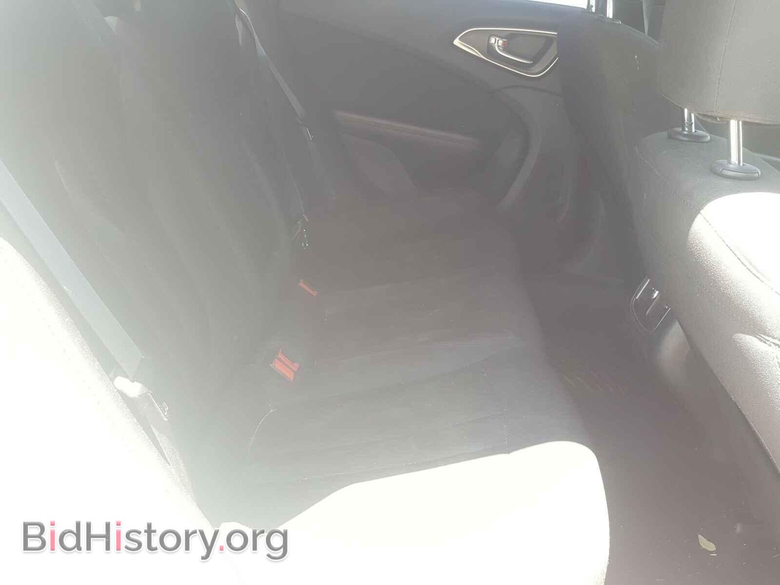 2015 CHRYSLER 200 - VIN: 1C3CCCAB2FN553089 - Photo 6
