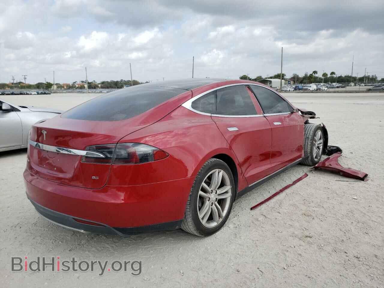2014 TESLA MODEL S - VIN: 5YJSA1H11EFP62240 - Фото 4