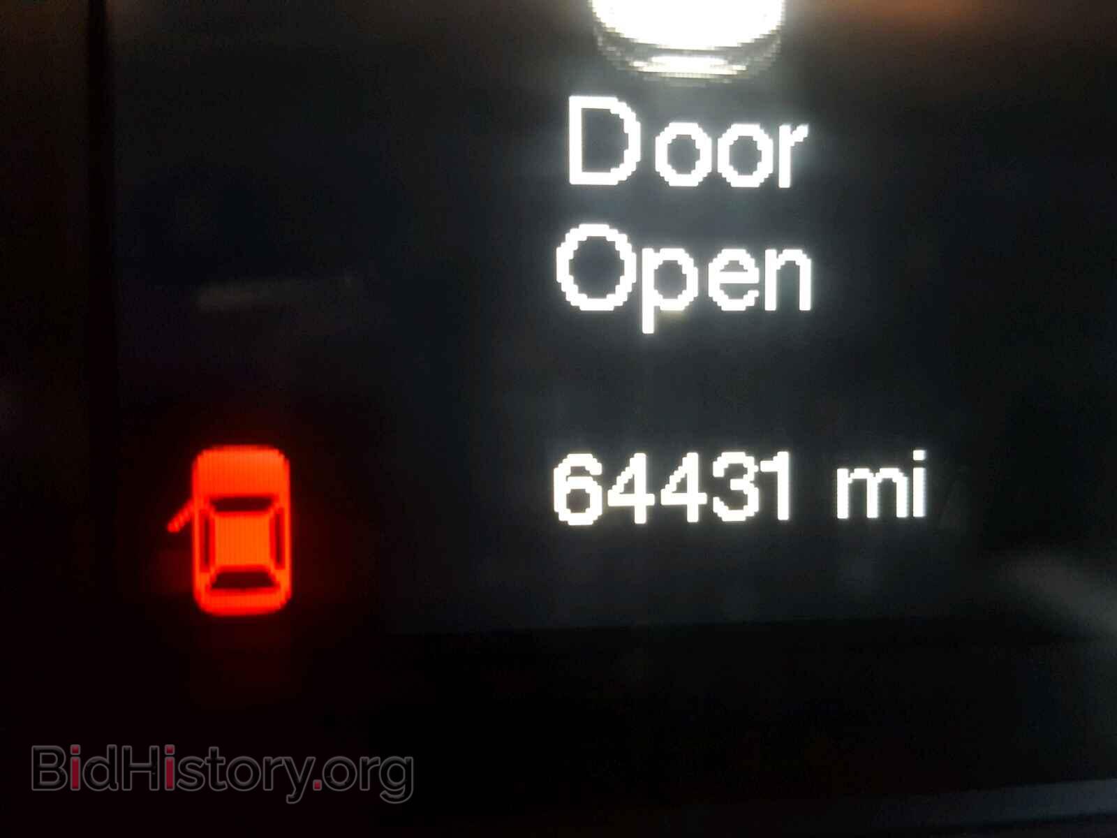 2015 CHRYSLER 200 - VIN: 1C3CCCAB8FN679246 - Photo 8
