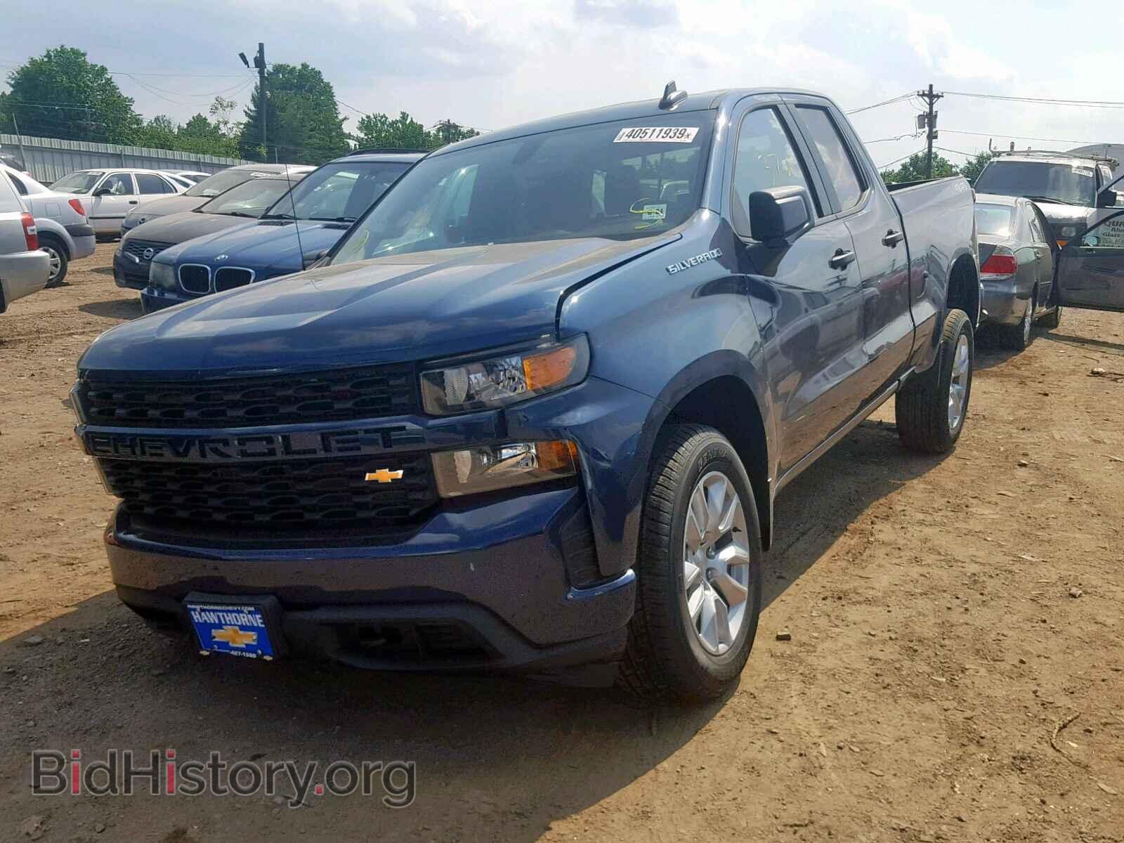 2019 CHEVROLET SILVERADO - VIN: 1GCRYBEF7KZ261617 - Фото 2