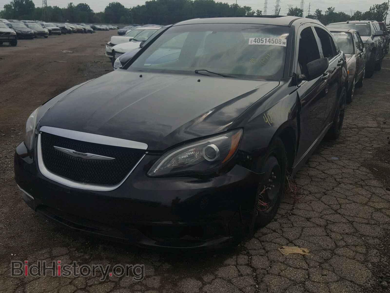 2013 CHRYSLER 200 - VIN: 1C3CCBCG0DN719433 - Фото 2