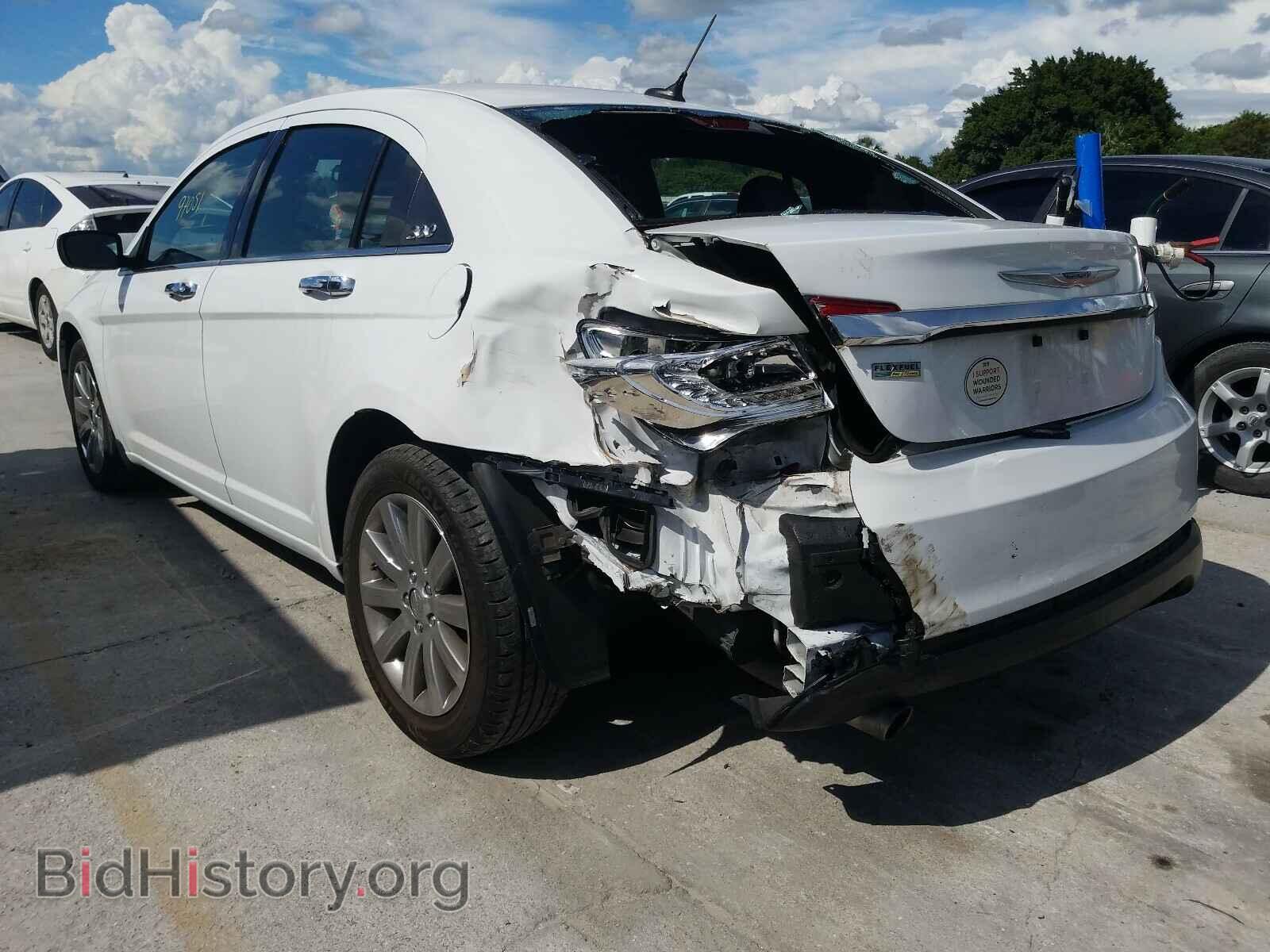 2013 CHRYSLER 200 - VIN: 1C3CCBCG8DN556403 - Фото 3