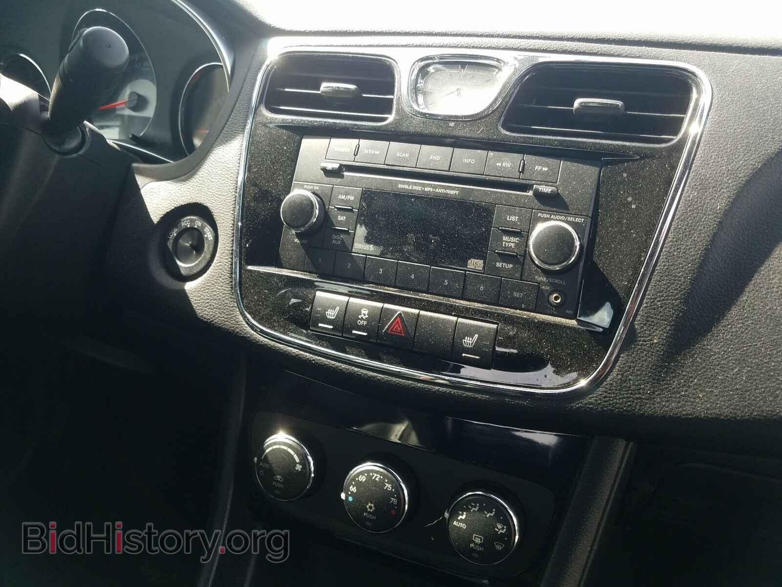 2013 CHRYSLER 200 - VIN: 1C3CCBCG8DN556403 - Фото 9