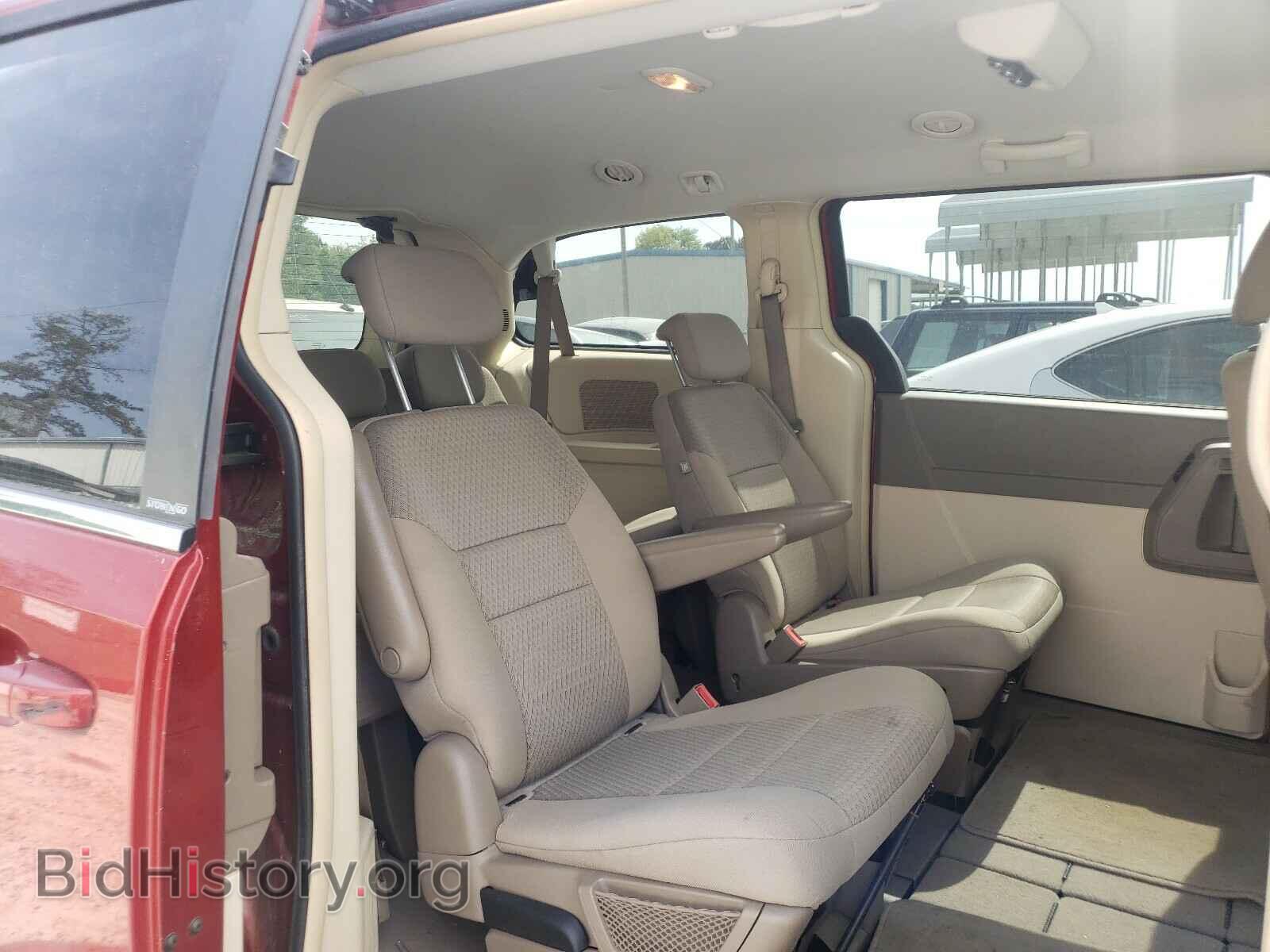 2009 CHRYSLER MINIVAN - VIN: 2A8HR44E49R626779 - Фото 6