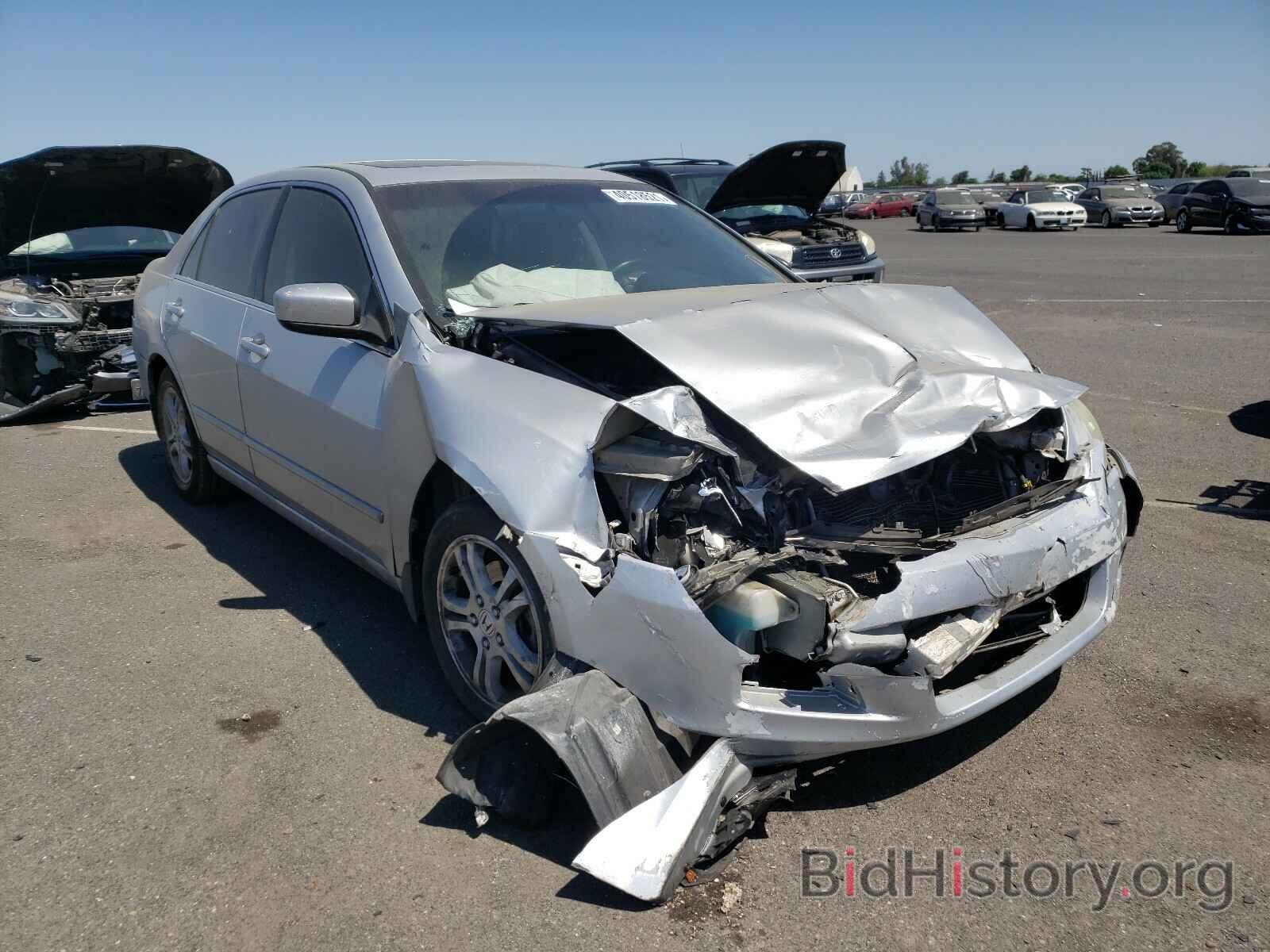 Photo 1HGCM56856A008871 - HONDA ACCORD 2006