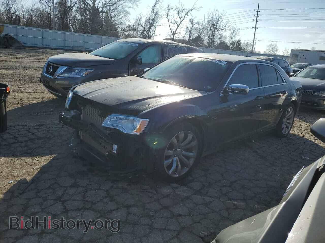 Фотография 2C3CCAAG4JH299984 - CHRYSLER 300 2018