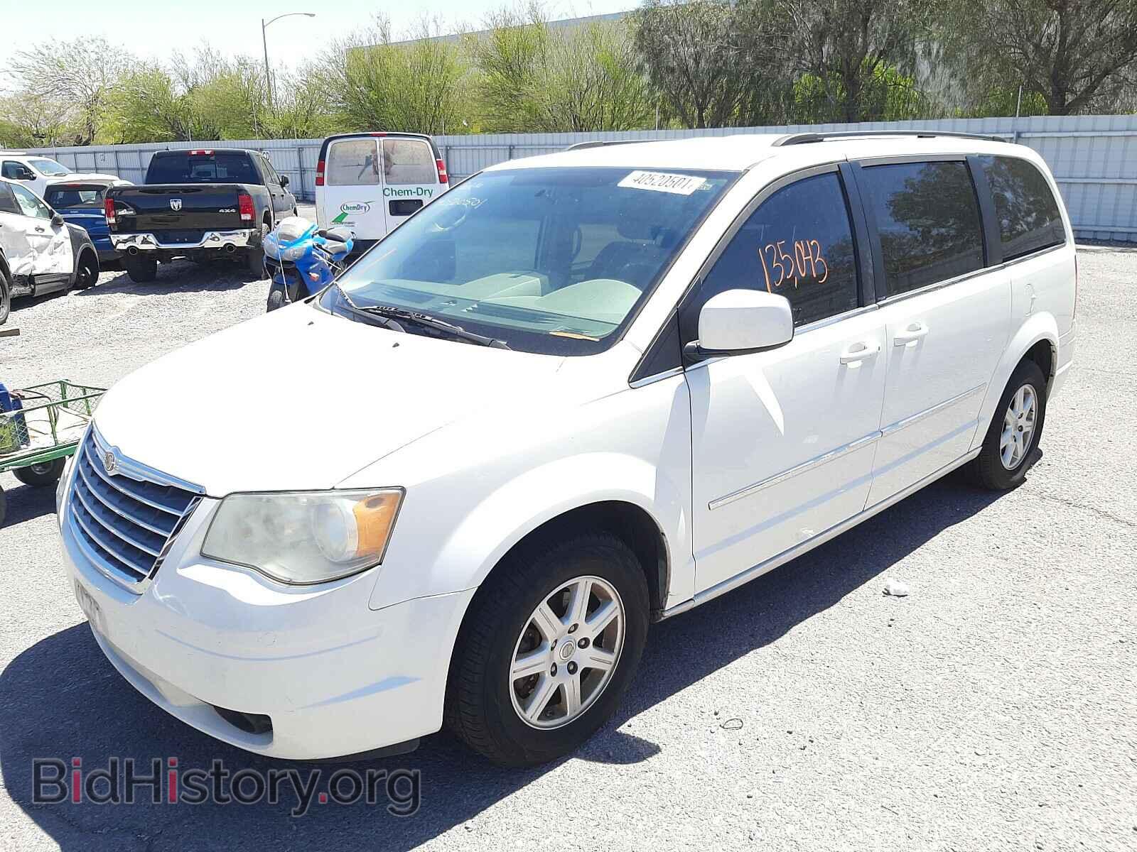 2010 CHRYSLER MINIVAN - VIN: 2A4RR5D13AR270659 - Photo 2