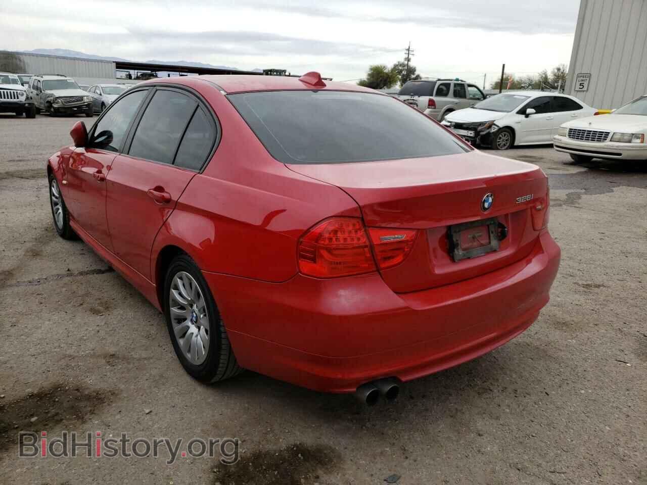 2009 BMW 3 SERIES - VIN: WBAPH53509A434614 - Фото 3