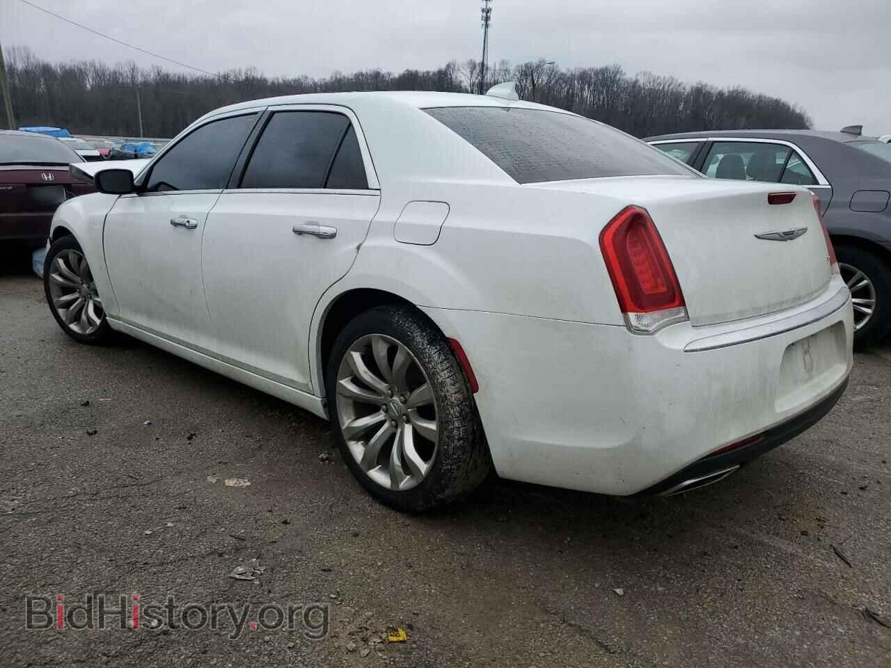 2020 CHRYSLER 300 - VIN: 2C3CCAEG3LH137339 - Фото 2