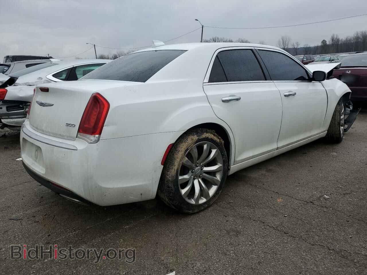 2020 CHRYSLER 300 - VIN: 2C3CCAEG3LH137339 - Фото 3