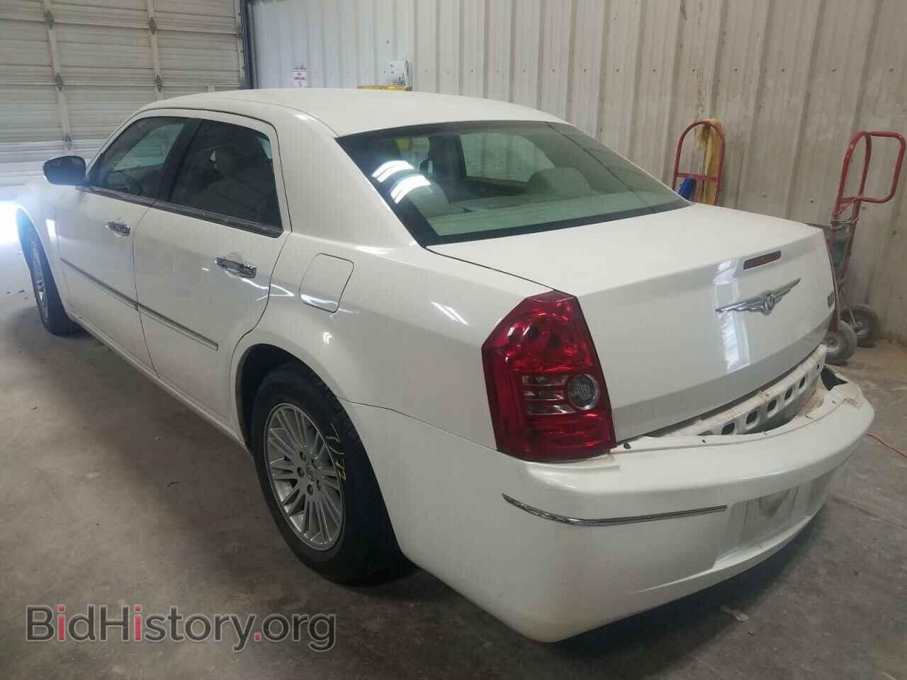 2010 CHRYSLER 300 - VIN: 2C3CA5CV9AH160782 - Фото 3