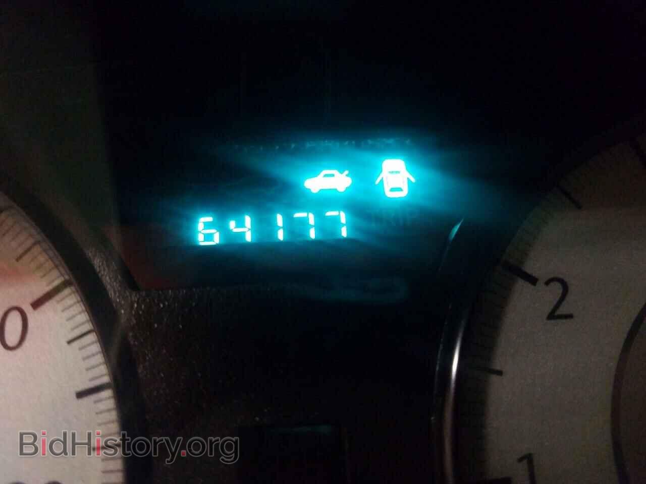 2010 CHRYSLER 300 - VIN: 2C3CA5CV9AH160782 - Фото 8