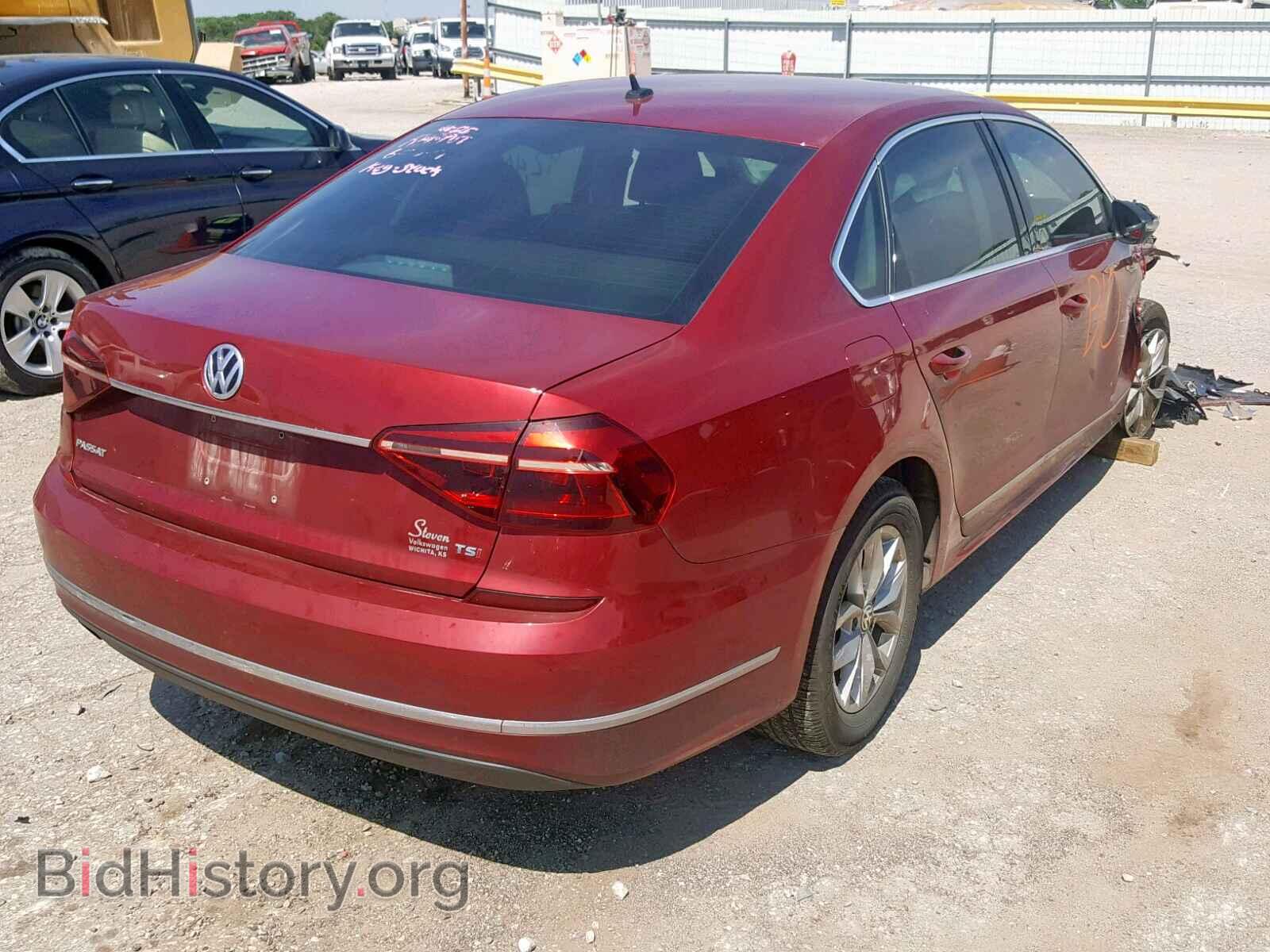 2017 VOLKSWAGEN PASSAT - VIN: 1VWAT7A39HC051128 - Фото 4