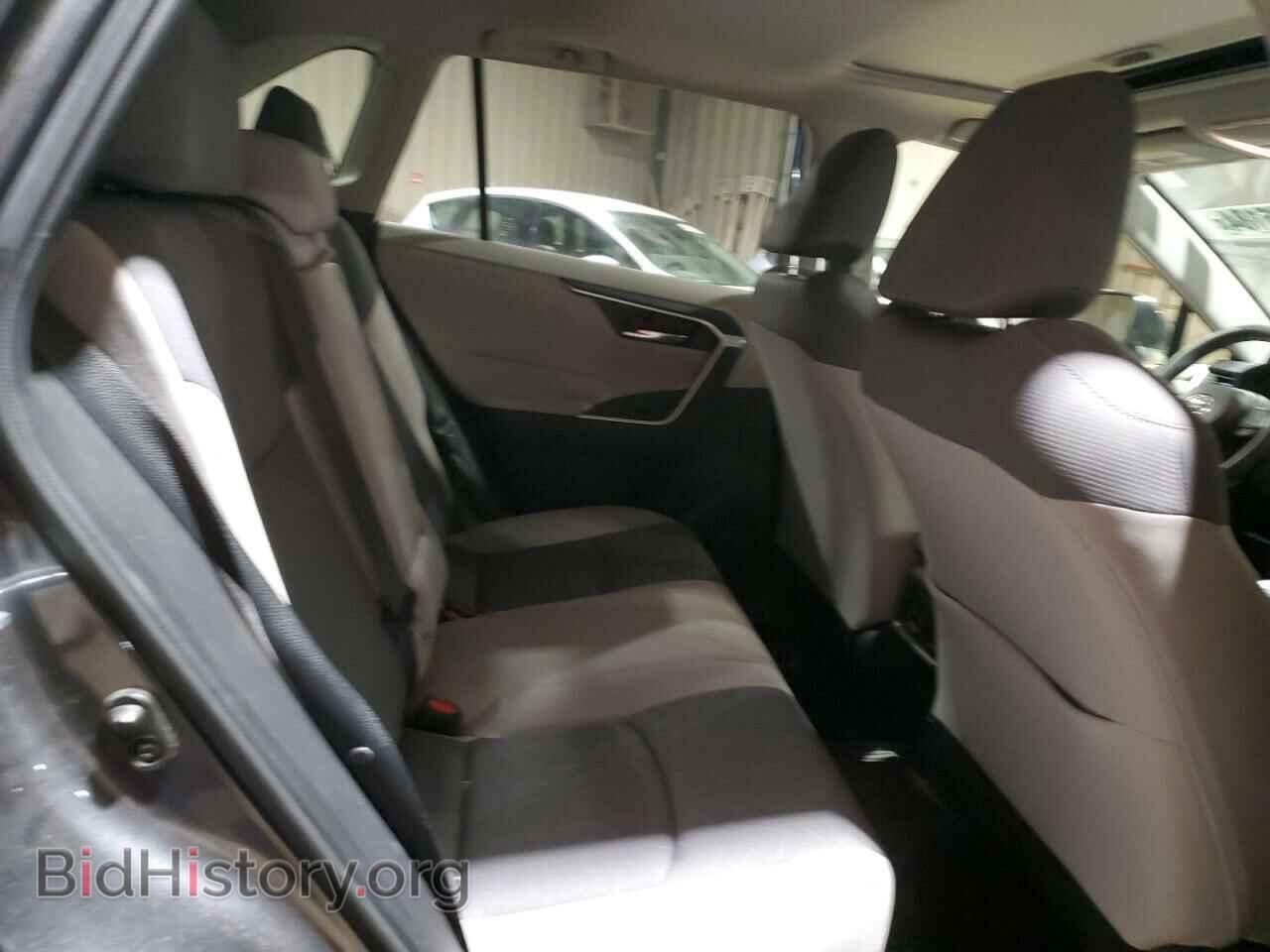 2019 TOYOTA RAV4 - VIN: JTMP1RFV0KD007075 - Фото 10