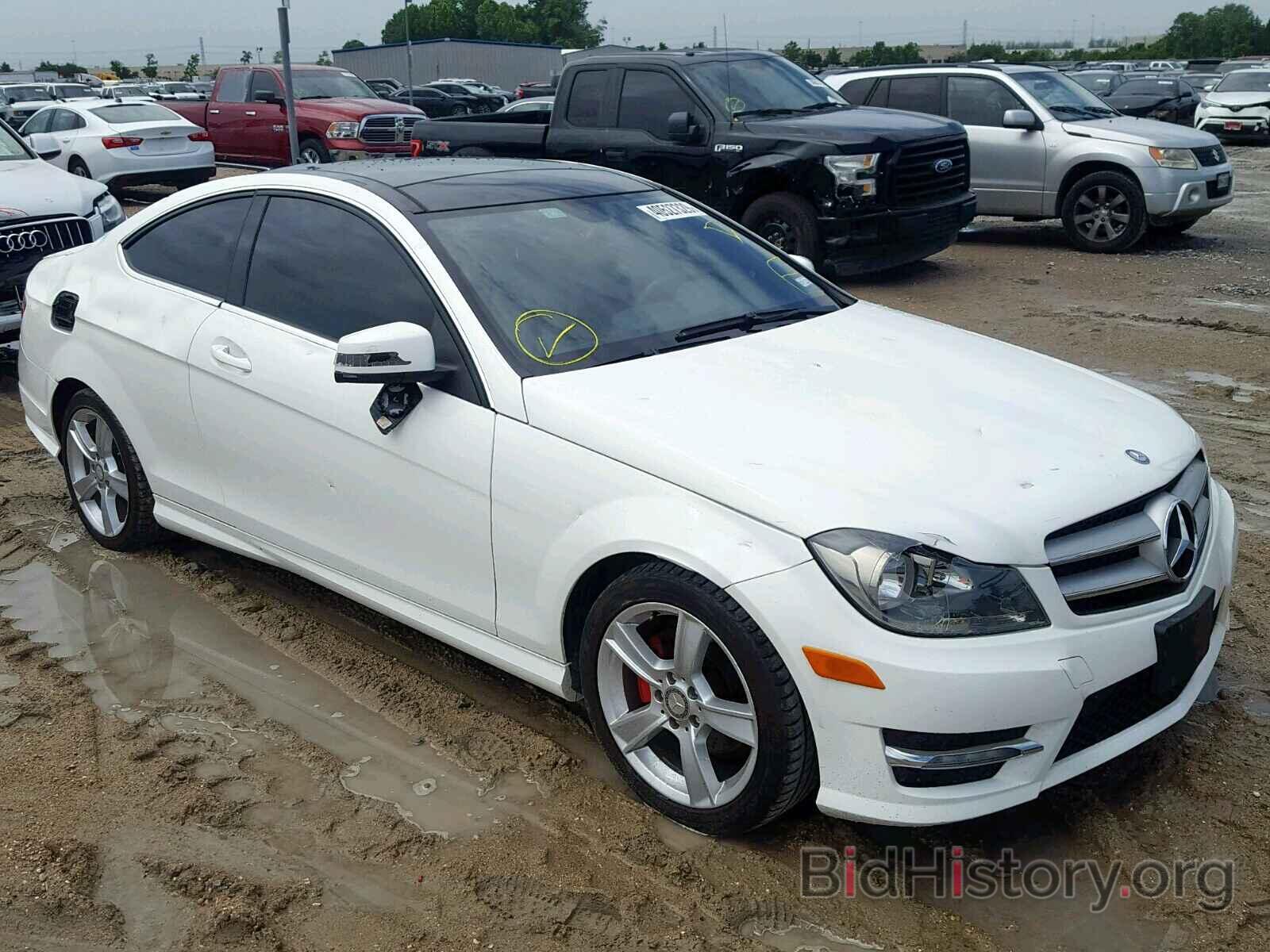 Photo WDDGJ4HB2DG002098 - MERCEDES-BENZ C 250 2013