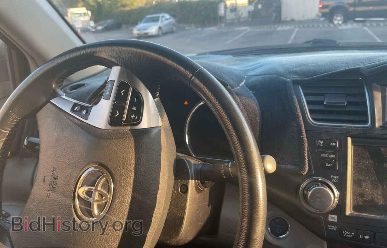 2011 TOYOTA HIGHLANDER - VIN: JTEDC3EHXB2002186 - Фото 8