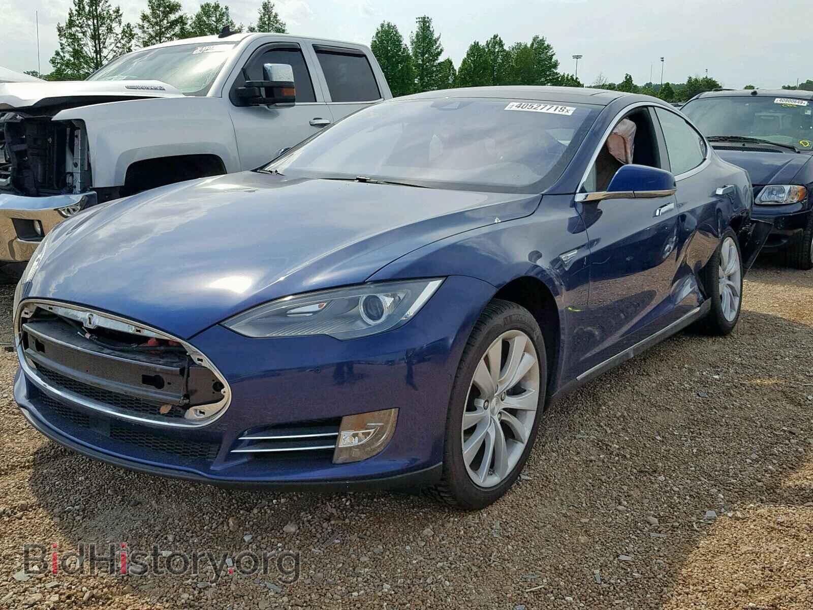 2015 TESLA MODEL S 70 - VIN: 5YJSA1S22FF095732 - Фото 2