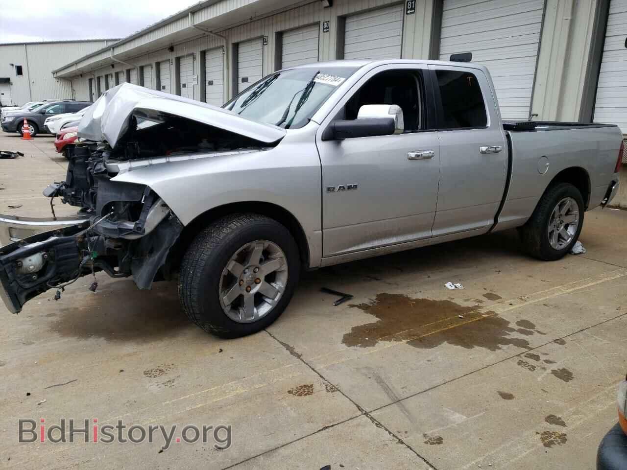 Photo 1D7RV1GT9AS103816 - DODGE All Models 2010