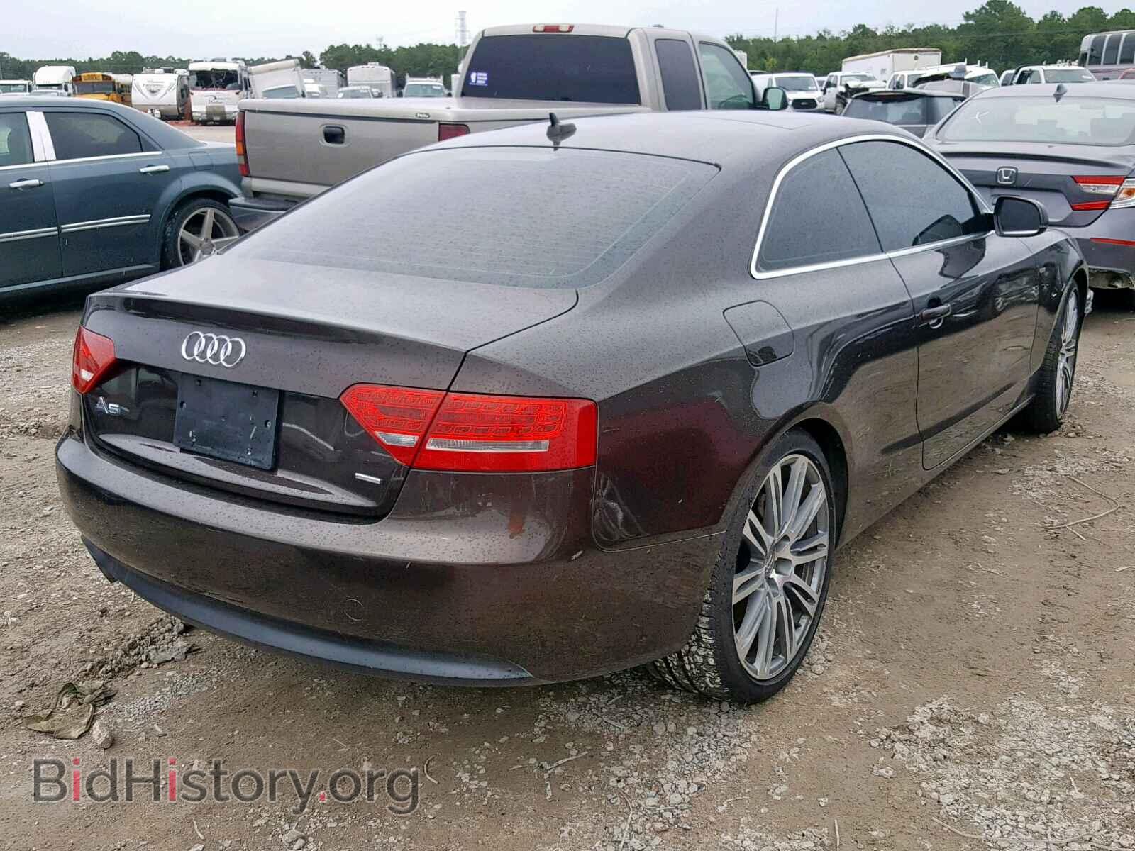 2011 AUDI A5 PREMIUM - VIN: WAULFAFR6BA022358 - Фото 4