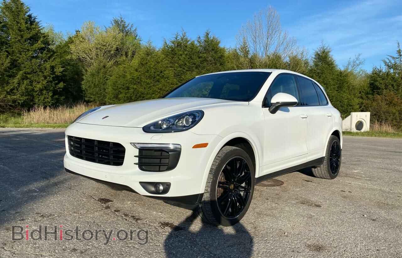 2017 PORSCHE CAYENNE - VIN: WP1AA2A29HKA85500 - Photo 2