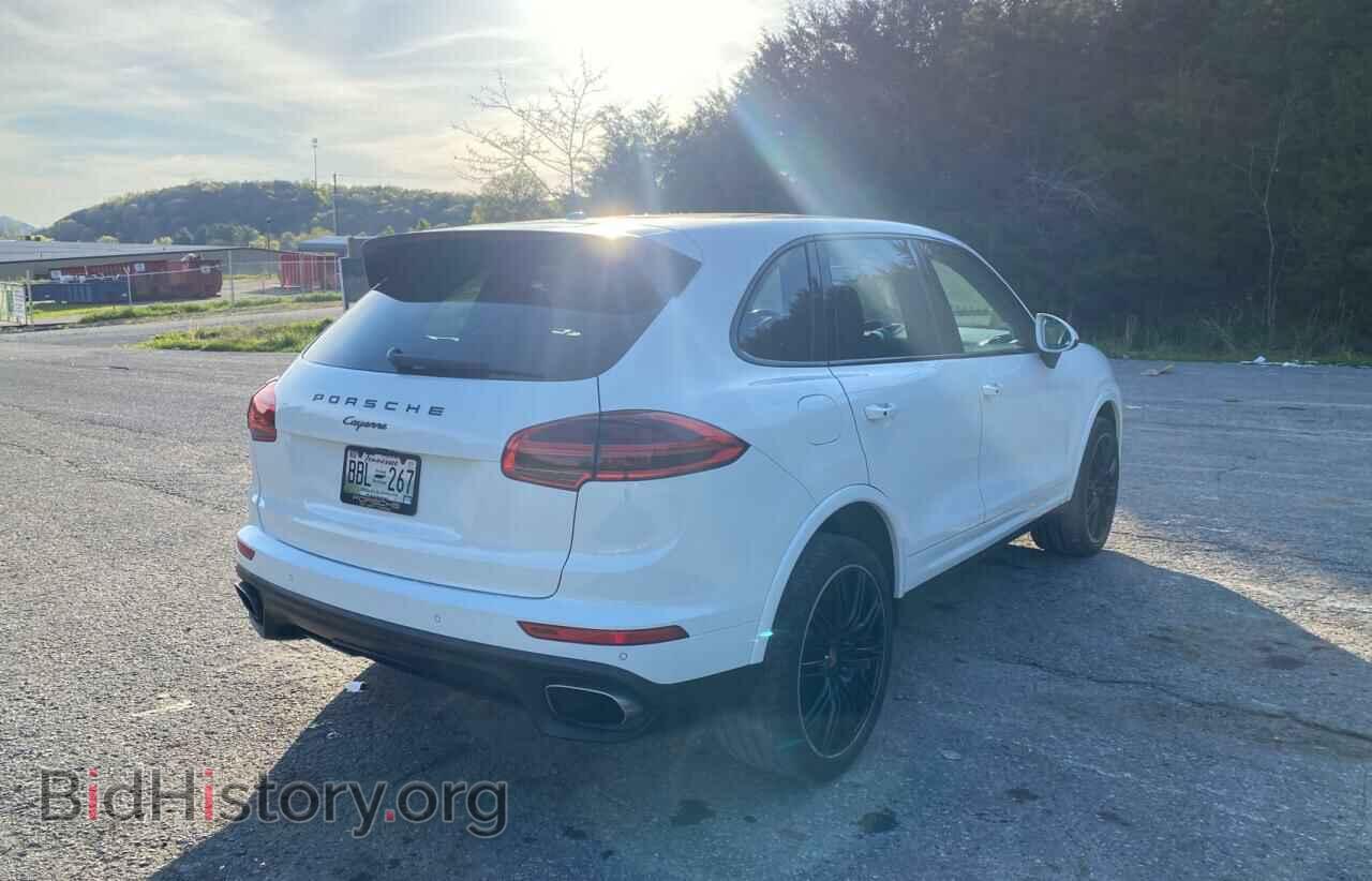 2017 PORSCHE CAYENNE - VIN: WP1AA2A29HKA85500 - Photo 4