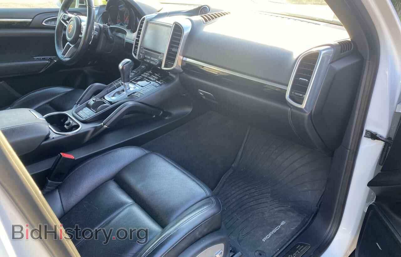 2017 PORSCHE CAYENNE - VIN: WP1AA2A29HKA85500 - Photo 5