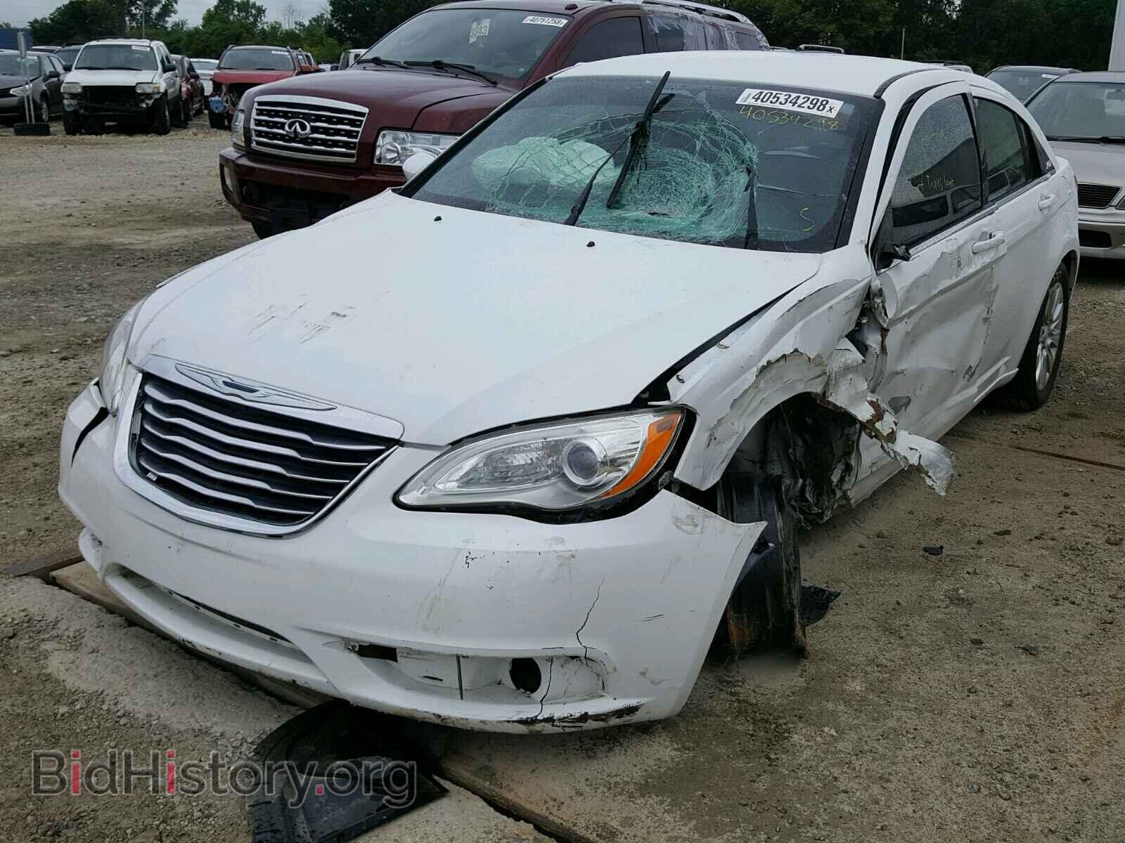 2014 CHRYSLER 200 - VIN: 1C3CCBAG4EN171294 - Фото 2