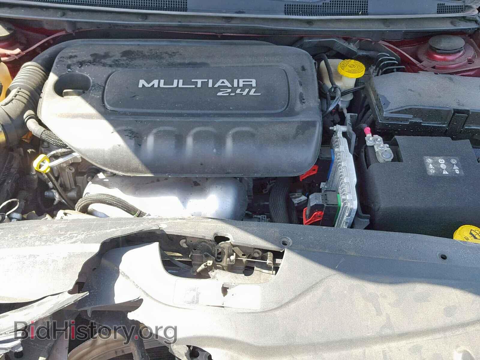 2016 CHRYSLER 200 - VIN: 1C3CCCAB9GN165682 - Фото 7