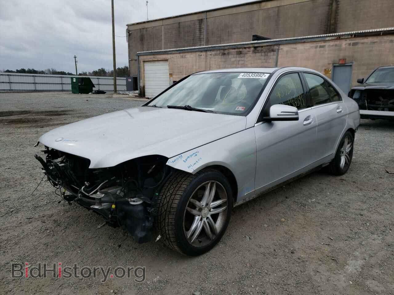 2012 MERCEDES-BENZ C-CLASS - VIN: WDDGF8BB4CR208057 - Фото 2