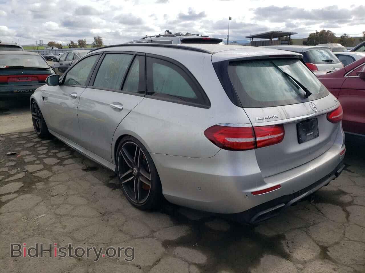2018 MERCEDES-BENZ E-CLASS - VIN: WDDZH8KB8JA384043 - Фото 2