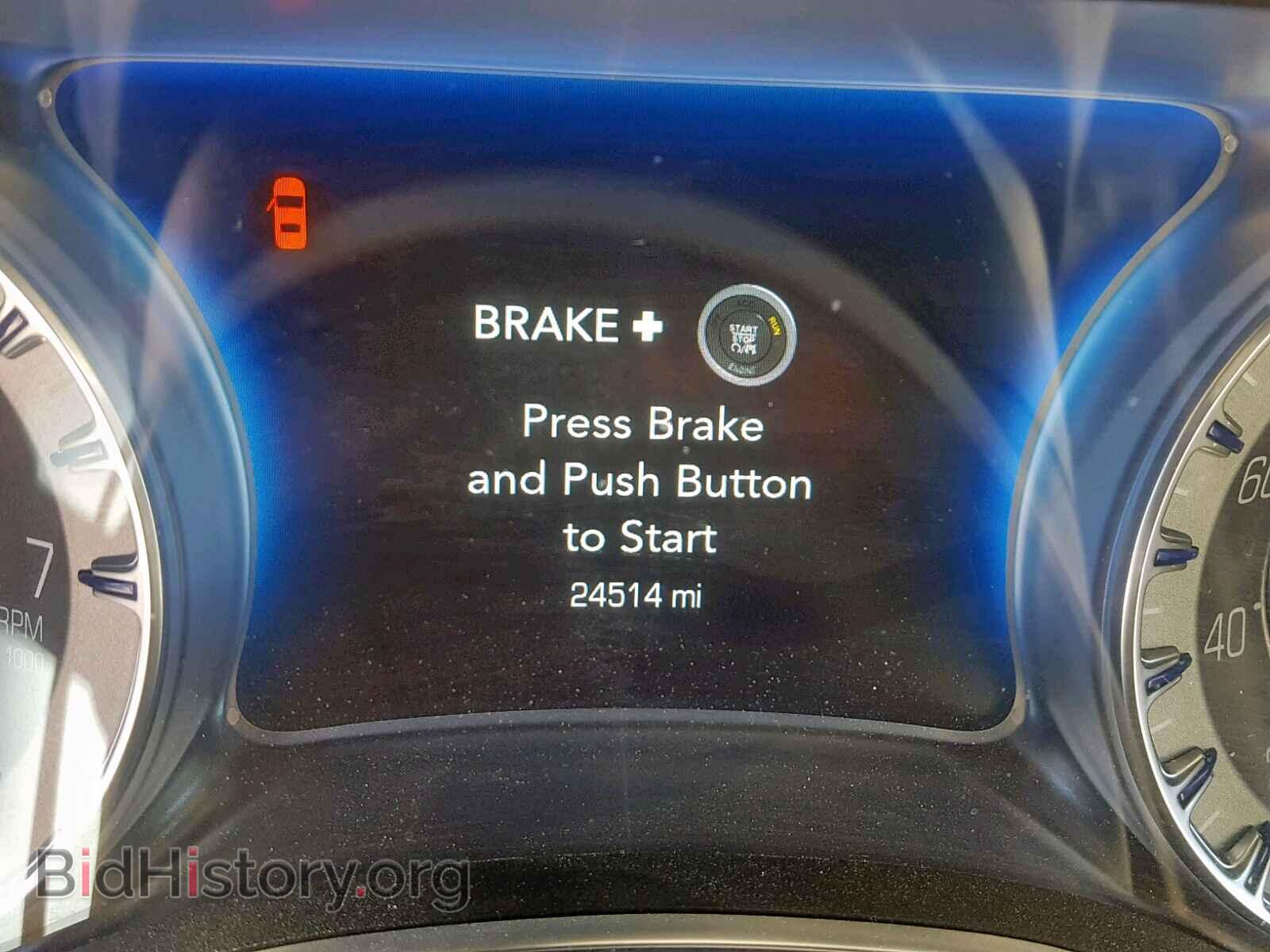 2017 CHRYSLER 300 - VIN: 2C3CCARG2HH566585 - Фото 8