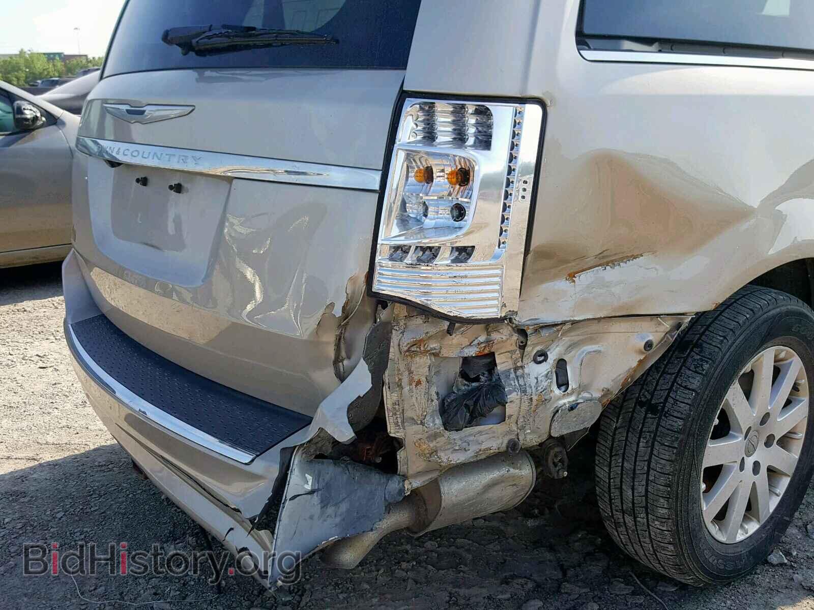 2014 CHRYSLER TOWN & COU - VIN: 2C4RC1BG7ER377307 - Фото 9